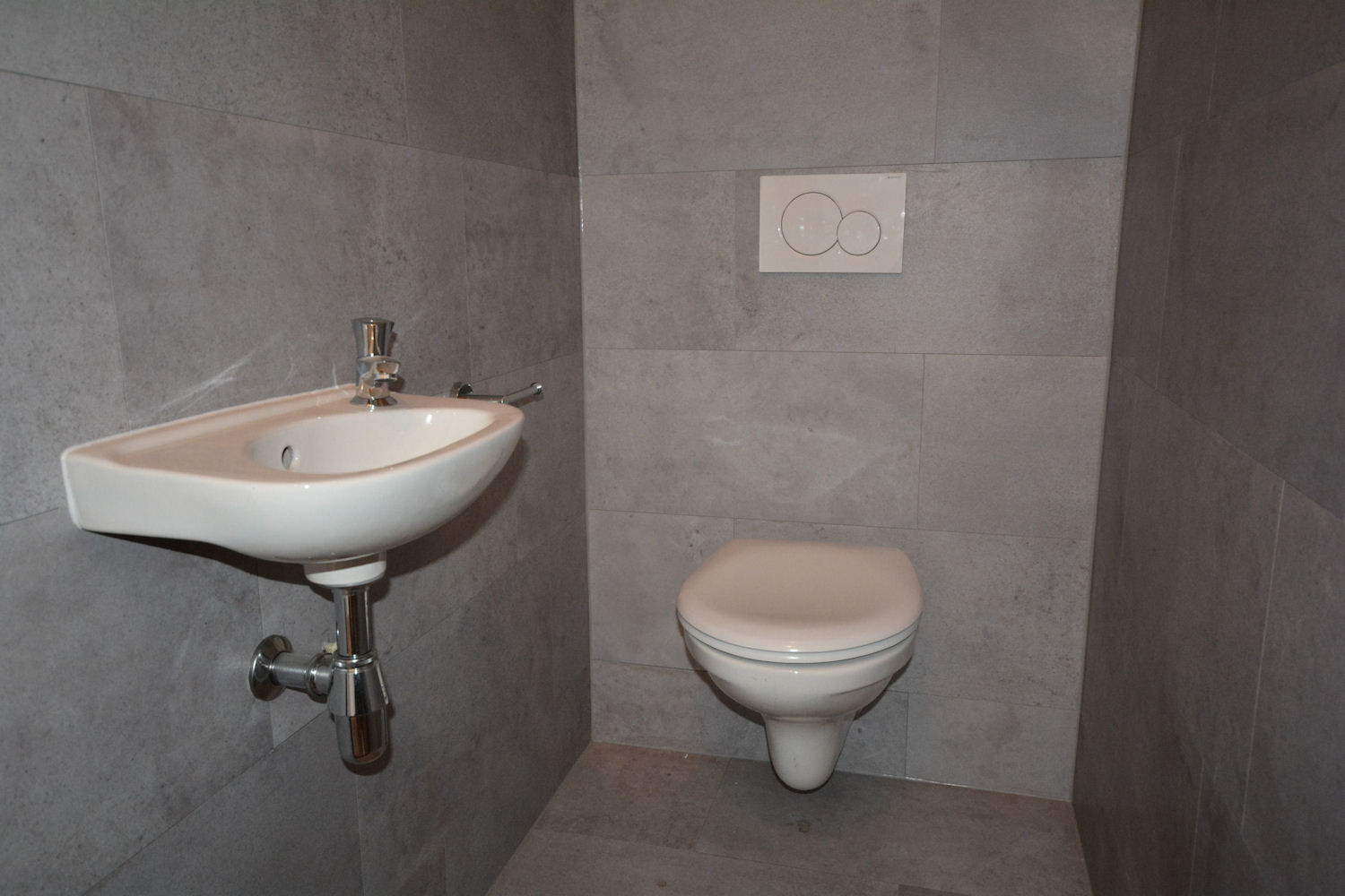 Het toilet beneden